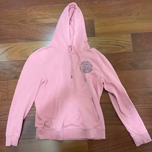 Salmon Aeropostale Hoodie great for the winter time in excellent condition.